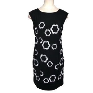 Adrianna Papell Sleeveless Shift Dress Black w/White Embroidery Sz Medium